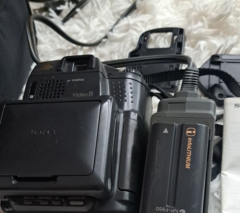 Sony Black Video8 Portable Camcorder with InfoLITHIUM Battery